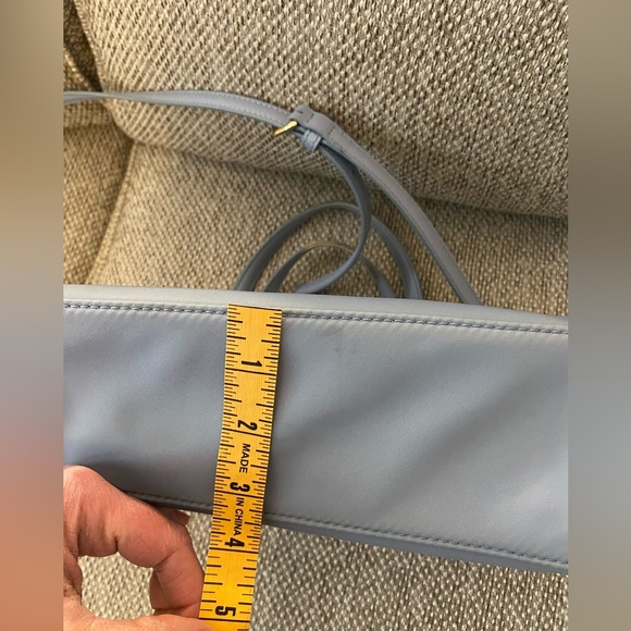 EUC Kate Spade Wilson Road Alyse Shoulders Cloud Bag/crossbody like new in & out - Picture 9 of 17